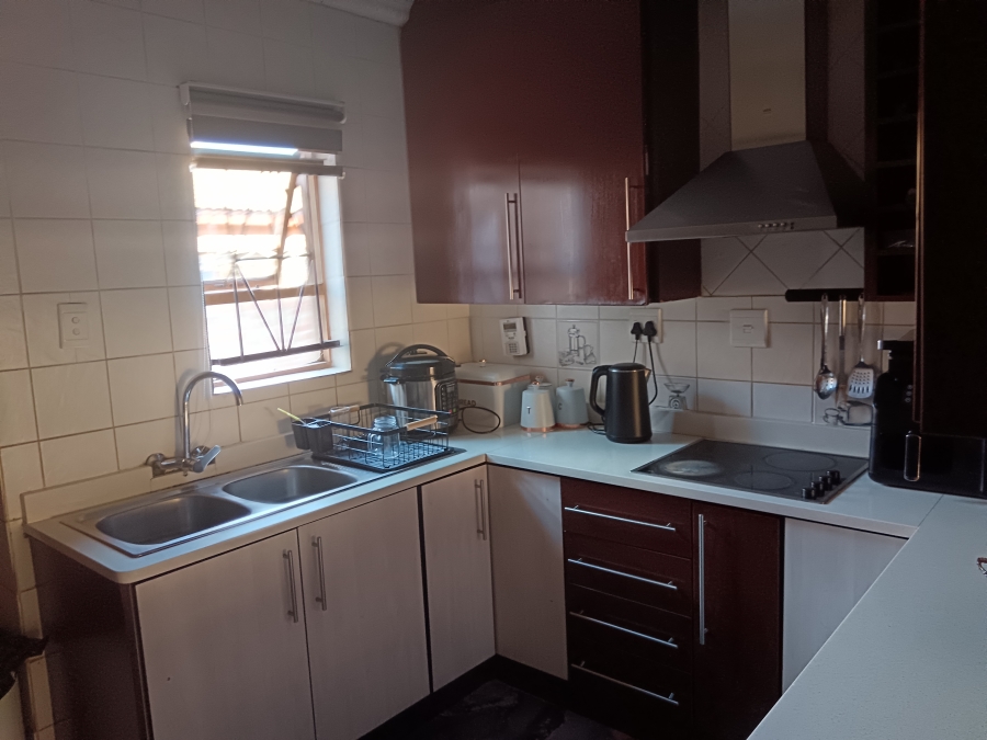 4 Bedroom Property for Sale in Vista Park Free State